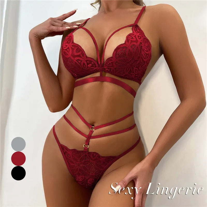 Completo intimo in pizzo erotico