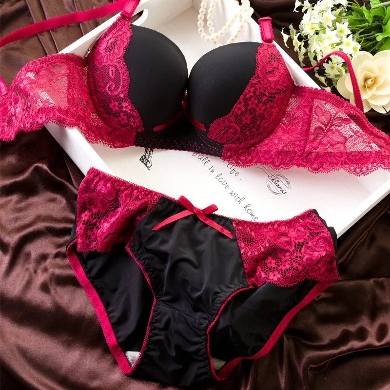 Completo reggiseno e slip ricamati