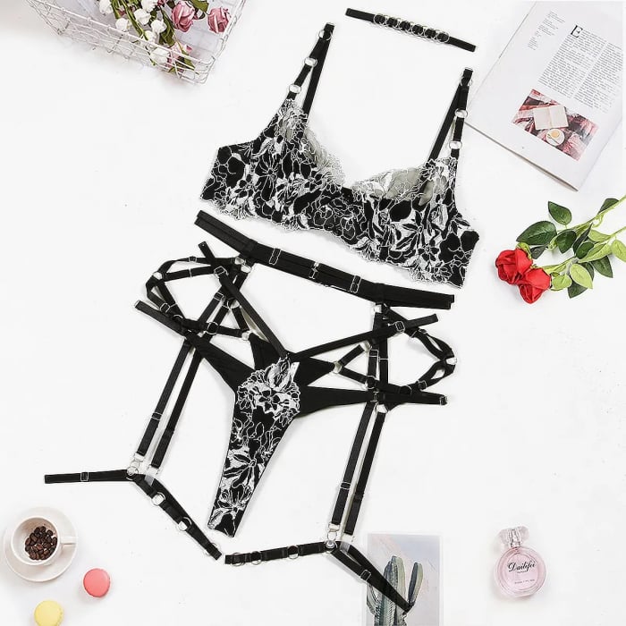 Set di Lingerie in Pizzo a 5 Pezzi